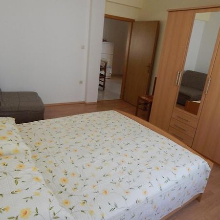 Apartments Zoki - Great Location Close To The Sea Vis Dış mekan fotoğraf