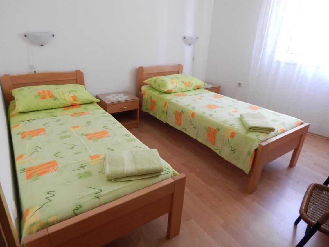 Apartments Zoki - Great Location Close To The Sea Vis Dış mekan fotoğraf
