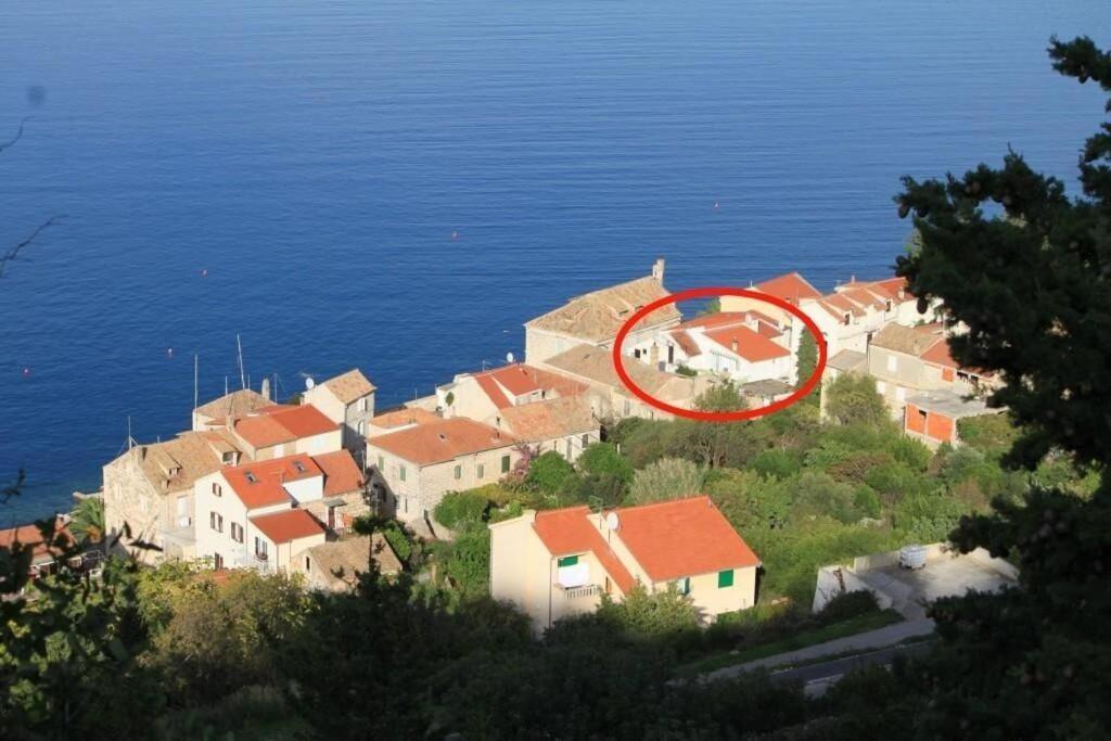 Apartments Zoki - Great Location Close To The Sea Vis Dış mekan fotoğraf